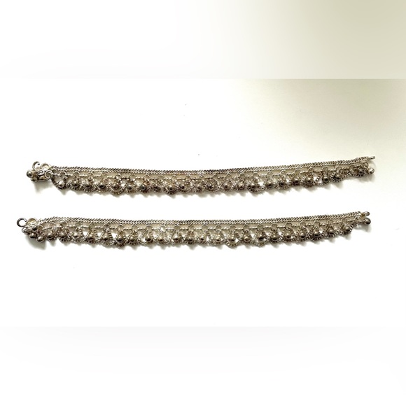 Vintage silver bollywood belly dance anklet set with bells - Picture 2 of 3